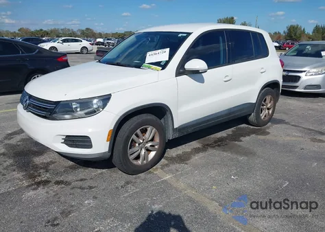 2013 Volkswagen Tiguan S z USA, uszkodzony, nr VIN WVGAV3AX3DW611724